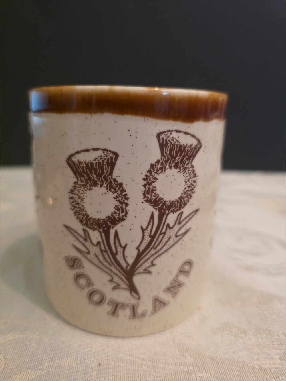 Vtg Dunoon-Style Ceramic Speckled 8 Oz Stoneware Mug - Scitland & Thistles Motif